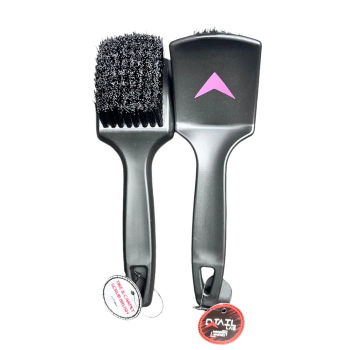 Brosse à pneus et tapis