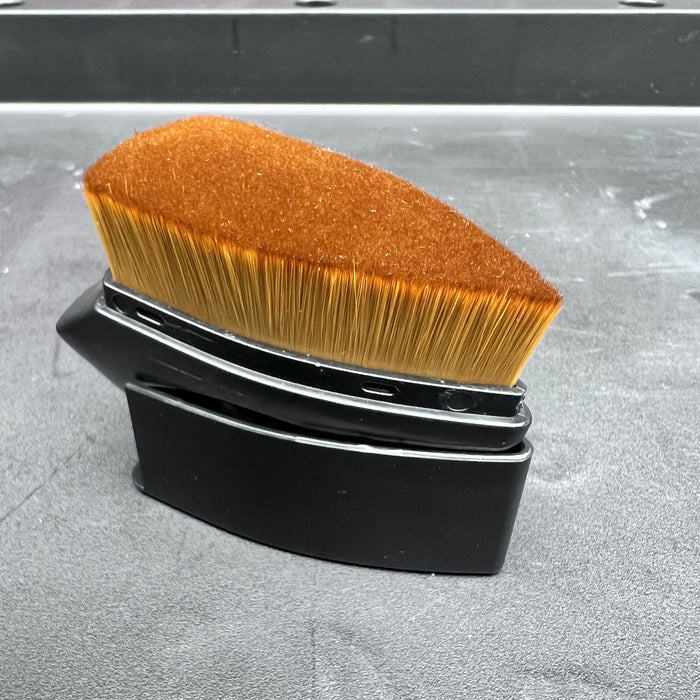 Brosse à pneus ultra précise