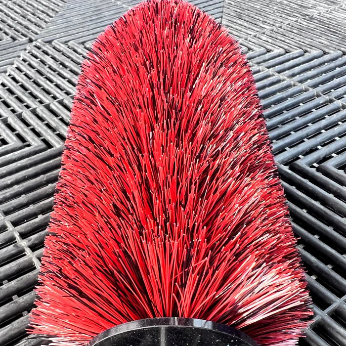 Brosse à rayons et barils de roues