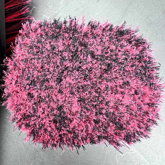 Brosse à roues et à pneus